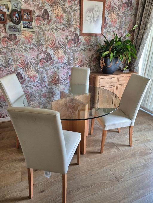 Buy & Sell Cheshire West and Chester Little Sutton - Cheshire West and Chester - Photos for Dining room table and chairs