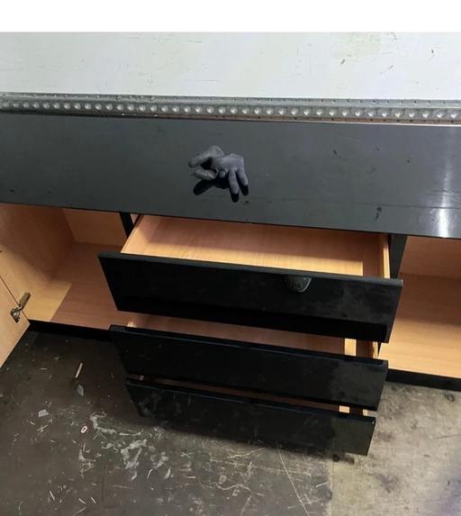 Buy & Sell East London Redbridge - Photos for Gloss finish TV stand,