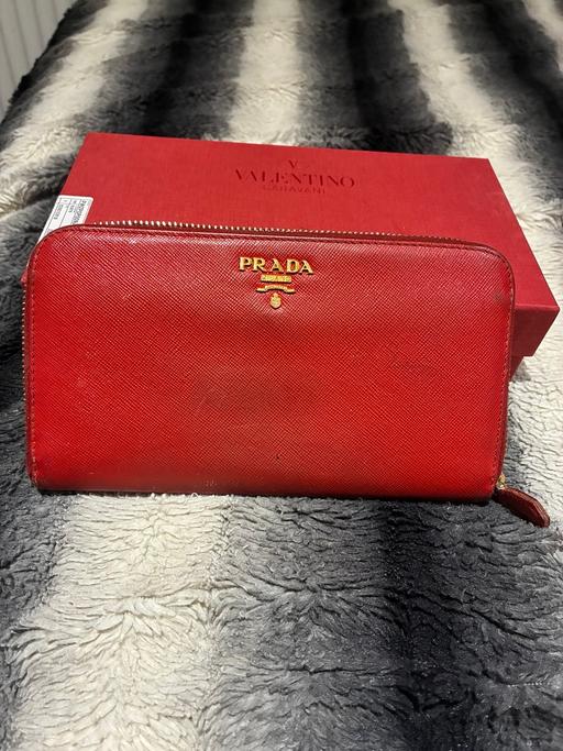 Buy & Sell East Finchley North London - Photos for Prada purse