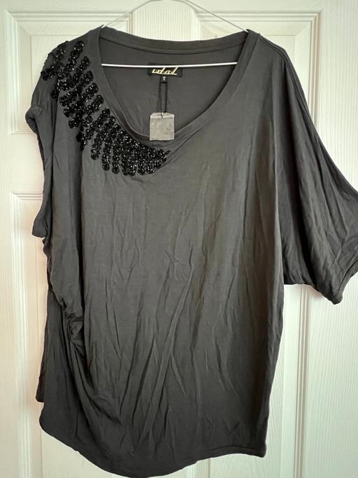 Buy & Sell South West London Kingston upon Thames - Photos for Women’s size 18 dark grey of the shoulder top
