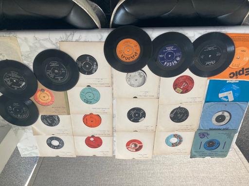 Buy & Sell Staffordshire Cannock Chase - Photos for Job lot of vinyl records