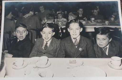 Buy & Sell Merseyside Saint Helens - Photos for Antique 1935 children's party photograph