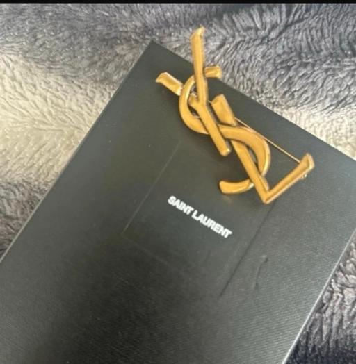 Buy & Sell Central London Pimlico - Central London - Photos for Ysl brooch