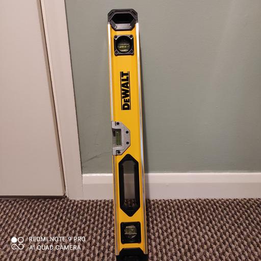 Buy & Sell North West London Harrow on the Hill - North West London - Photos for DeWalt 24in (610mm) box beam spirit level