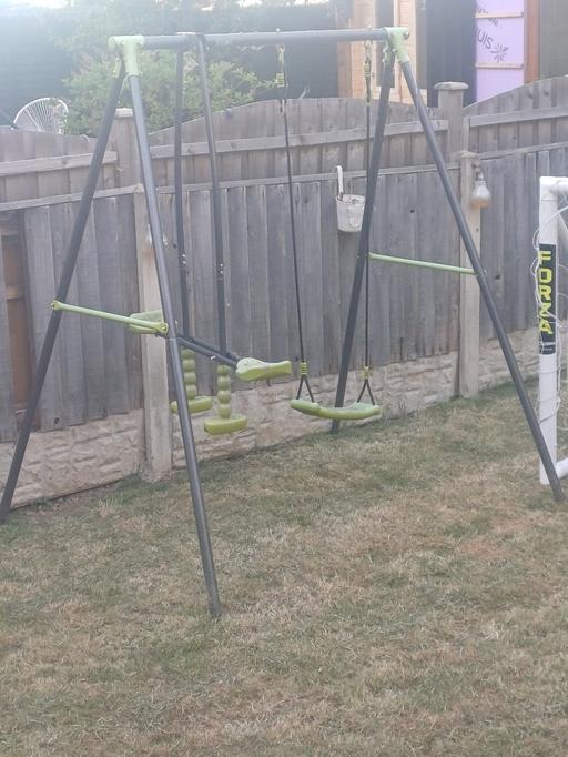 Buy & Sell Hull Hull - Hull - Photos for kids swing set