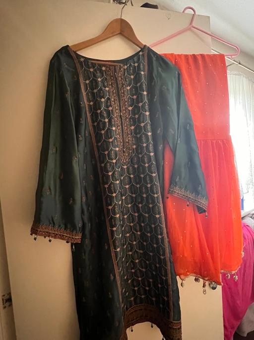 Buy & Sell East India East London - Photos for Bin Seead garara suit ideal for mehndi