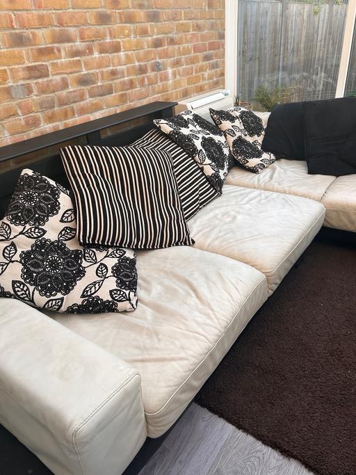 Buy & Sell South East London Old Coulsdon - South East London - Photos for 5 seater corner sofa