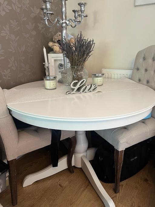 Buy & Sell South East London Chinbrook - South East London - Photos for Extendable Dining table with x4 chairs