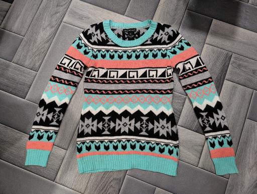Buy & Sell Long Eaton Erewash - Photos for Derek heart Aztek Jumper Size Medium