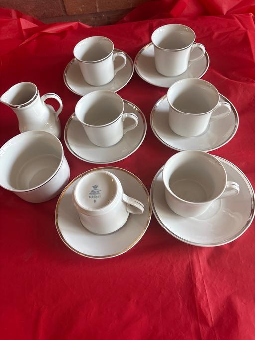 Buy & Sell Cardiff Cardif City Centre - Cardiff - Photos for Cups/ saucers/milk/sugar bowl