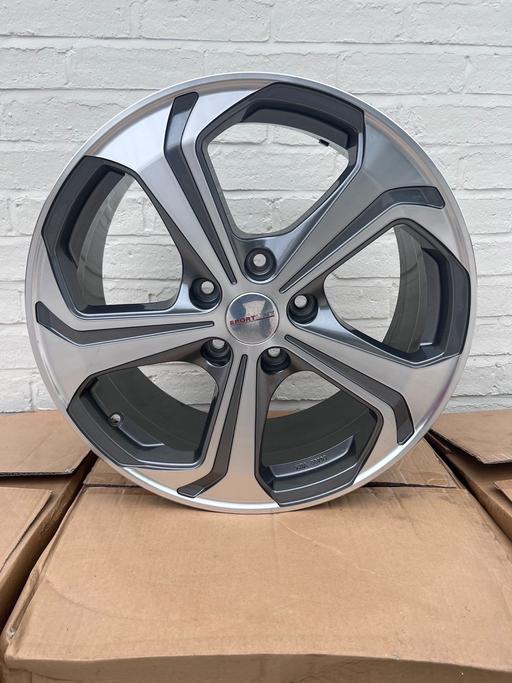 Vehicles Staffordshire Newcastle-under-Lyme - Photos for Set of 4 genuine VW T6 sportline wheels