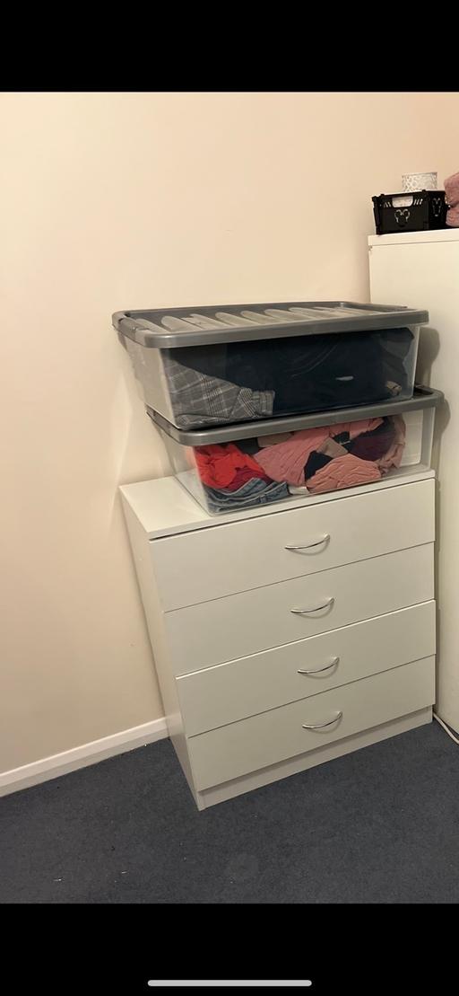 Buy & Sell East London Newbury Park - East London - Photos for White chest of drawers