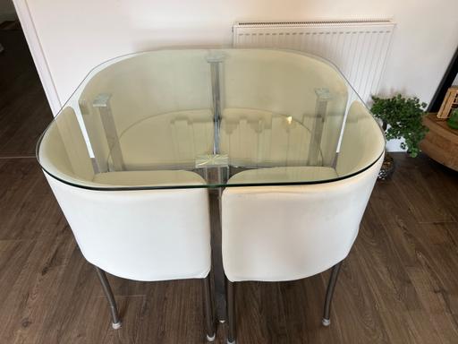 Buy & Sell Hampshire Eastleigh - Photos for 4 Seater Glass Dining Set