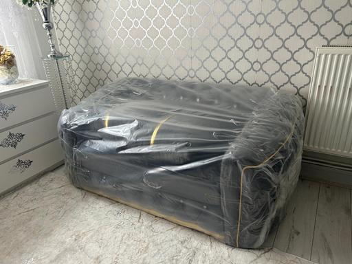 Buy & Sell East London Old Street - East London - Photos for New Sofa set 3&2