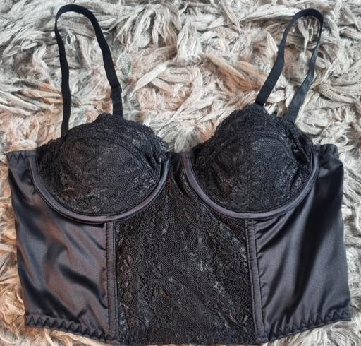 Buy & Sell Clayton West Kirklees - Photos for Black Urban Outfitters Corset Crop Top -