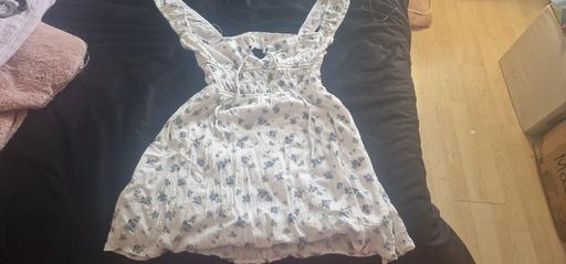 Buy & Sell Denbighshire - Wales Prestatyn - Denbighshire - Photos for women's stradivarius milkmaid floral dress 💐