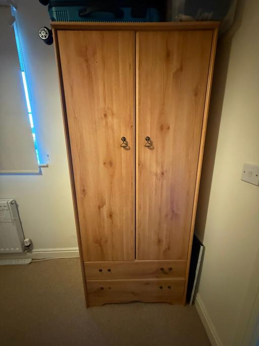 Buy & Sell Windsor and Maidenhead Windsor Castle - Windsor and Maidenhead - Photos for Solid Pinewood 2 Doors and 2 Drawers Wardrobe
