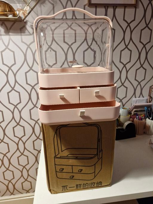 Buy & Sell West Midlands Wolverhampton - Photos for Beauty storage pink box