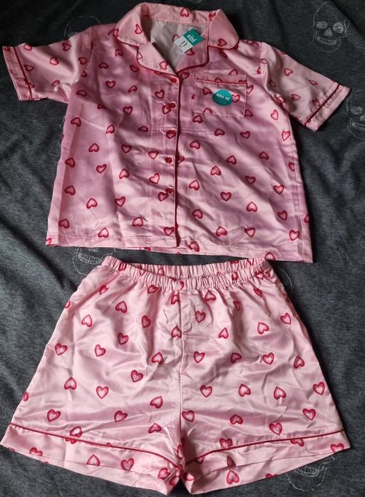Buy & Sell West Yorkshire Kirklees - Photos for Pink Satin Love Heart Pyjamas - 11 years
