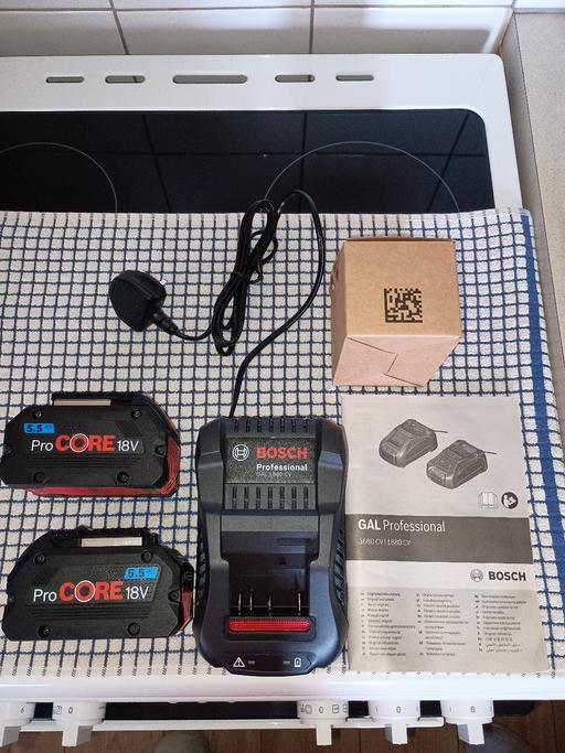 Buy & Sell North West London Harrow - Photos for Bosch 18v starter kit batteries and charger