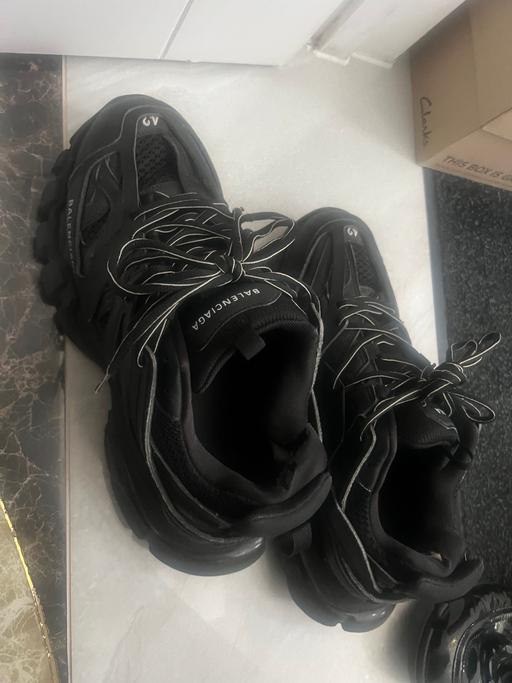 Buy & Sell Barking and Dagenham Romford - Barking and Dagenham - Photos for Balenciaga tracks