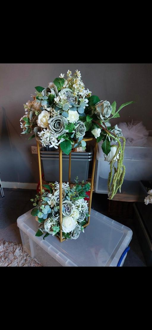 Buy & Sell South West London Sutton - Photos for Faux flower centre piece
