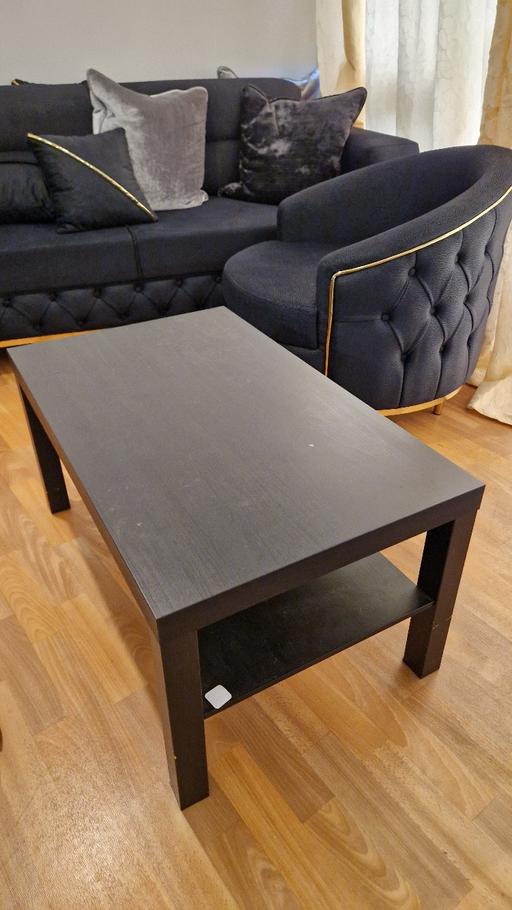 Buy & Sell North West London Queensbury - Harrow - Photos for Dinning and living room table