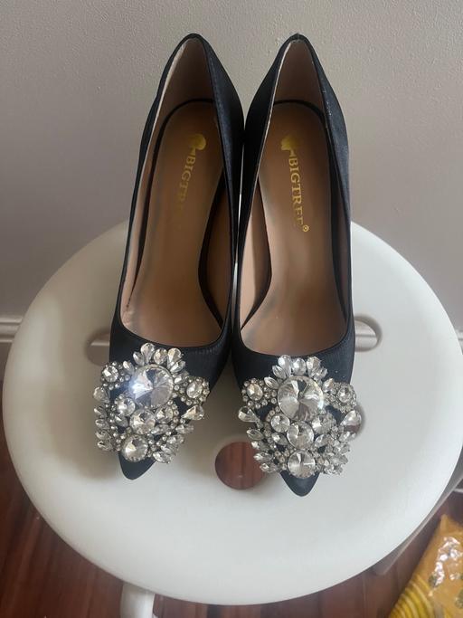 Buy & Sell Heckmondwike Kirklees - Photos for Heels