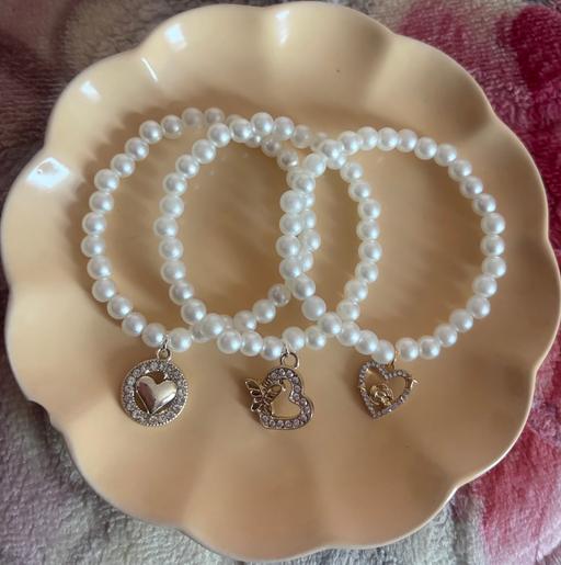 Buy & Sell Hackney Central East London - Photos for Pearl bracelets