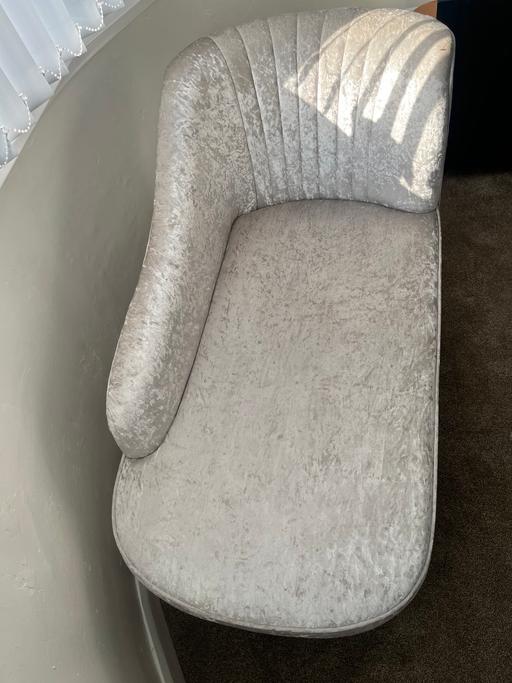 Buy & Sell West Midlands Birmingham - Photos for Grey Velvet Chaise Lounge Chair