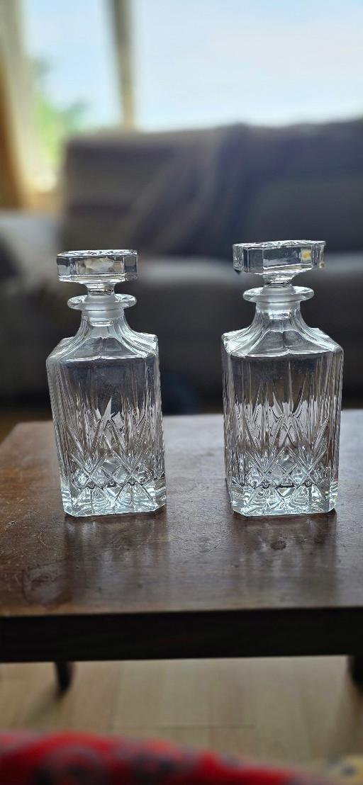 Buy & Sell Warrington Culcheth - Warrington - Photos for Crystal Cut Decanter