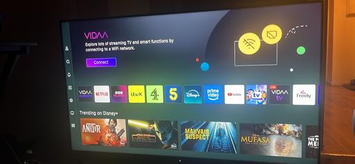 Buy & Sell West London North Kensington - W11 - Photos for 65 inch smart tv Toshiba