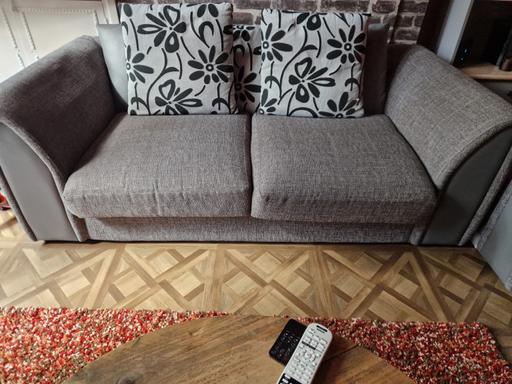Buy & Sell Rowley Village Sandwell - Photos for Sofas for sale