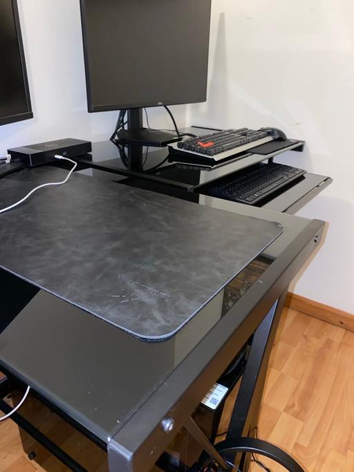 Buy & Sell Surrey Tandridge - Photos for Black Glass Computer Desk with Keyboard Tray