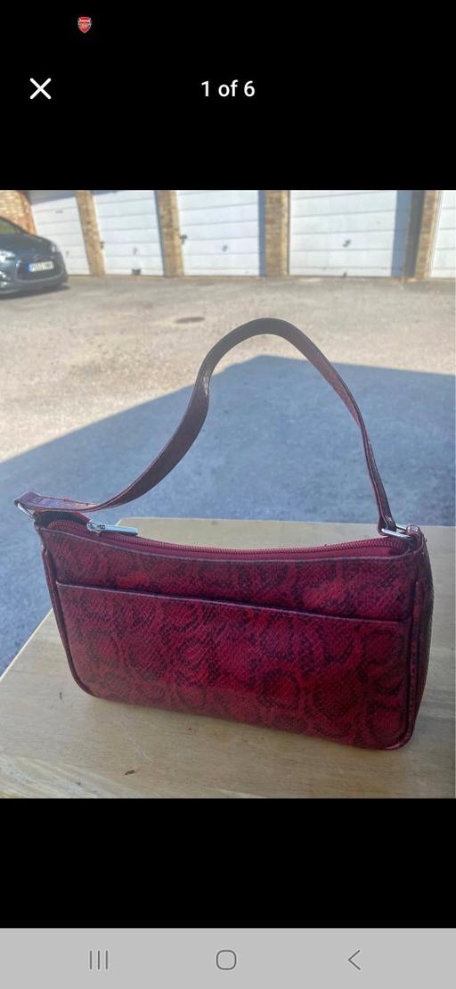 Buy & Sell Shirley South East London - Photos for Faux Red Snake Skin Print Hand Bag