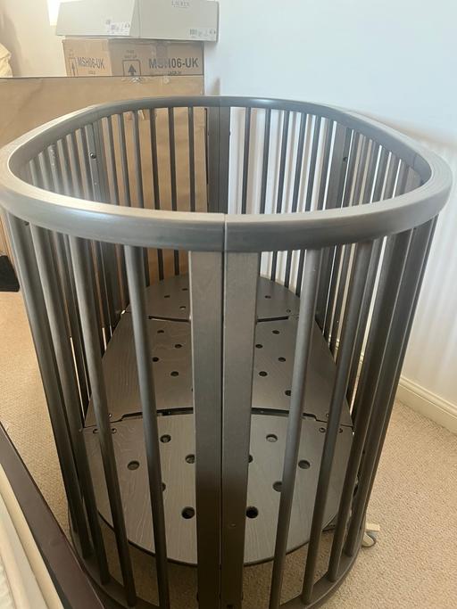 Buy & Sell Buckinghamshire Buckingham Industrial Estate - Buckinghamshire - Photos for Oval Cot bed