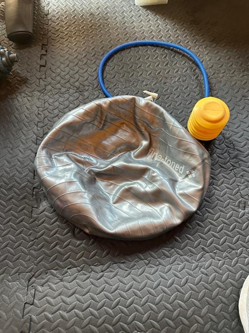 Buy & Sell South West London Sutton - Photos for Yoga ball & Pump