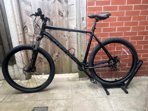 Buy & Sell West Midlands Birmingham - Photos for Carrera Vengeance 22” XL Frame 27.5” Wheels