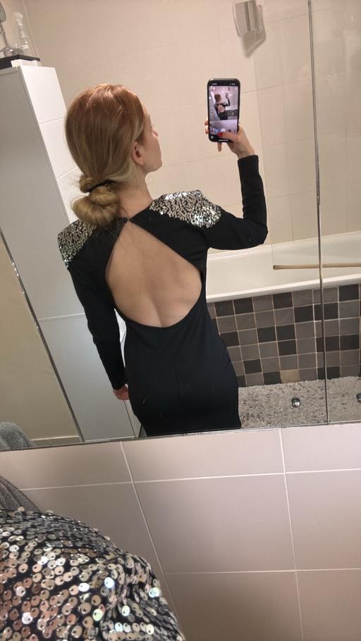 Buy & Sell Ratcliff East London - Photos for Black Short Dress with Silver Shoulders