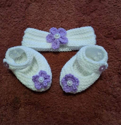 Buy & Sell Hednesford Cannock Chase - Photos for Hand knitted baby shoes and headband