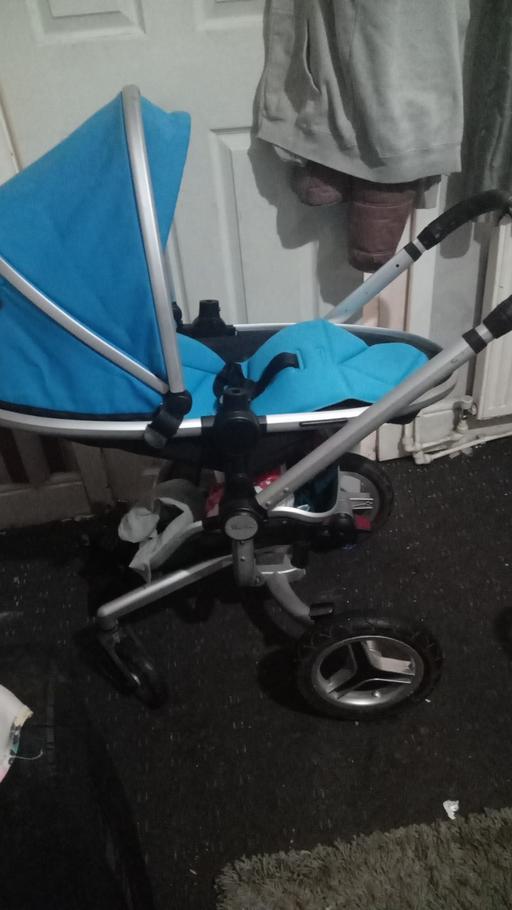 Buy & Sell Lancashire Burnley - Photos for blue pram woth reversibale car seat grey n bl