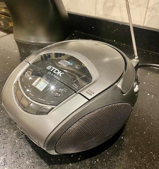 Buy & Sell West Midlands Birmingham - Photos for Portable CD Radio Player