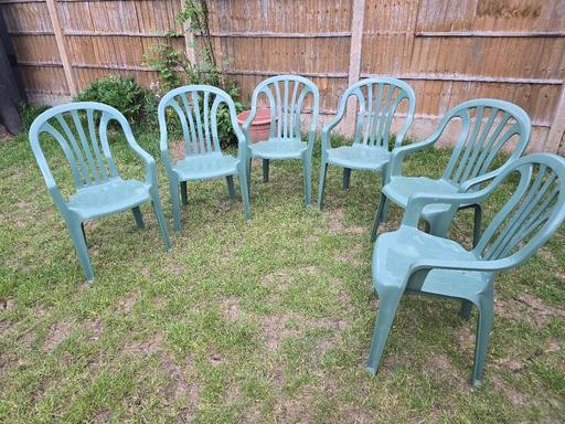 Buy & Sell Lincolnshire North Lincolnshire - Photos for x6 stackable plastic garden chairs