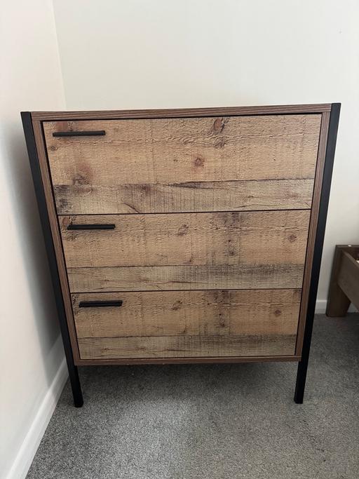 Buy & Sell Hertfordshire Broxbourne - Photos for Modern rustic chest of drawers