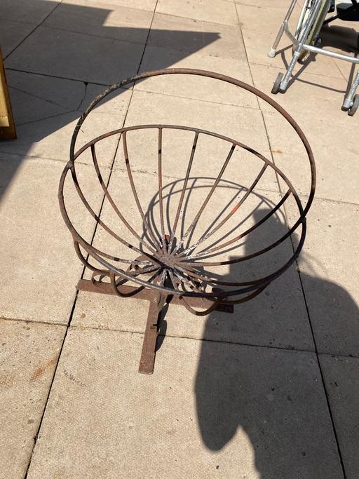 Buy & Sell West Midlands Dudley - Photos for large plant pot