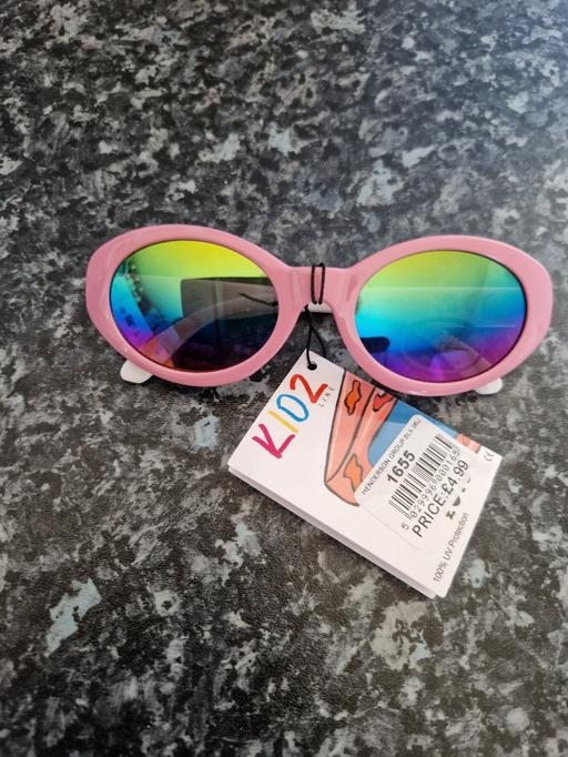 Buy & Sell Leicestershire Leicester - Photos for brand new kids sunglasses