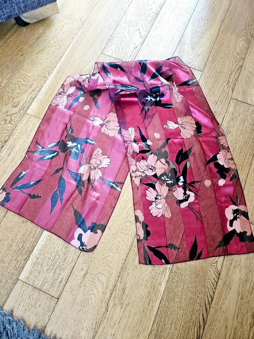 Buy & Sell South Yorkshire Doncaster - Photos for Silky feel summer scarf... like new.