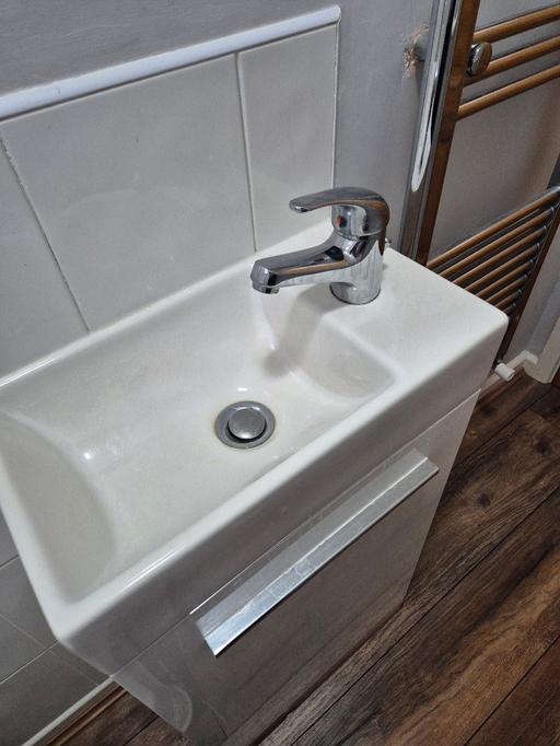 Buy & Sell Goldthorn Park Wolverhampton - Photos for sink with storage