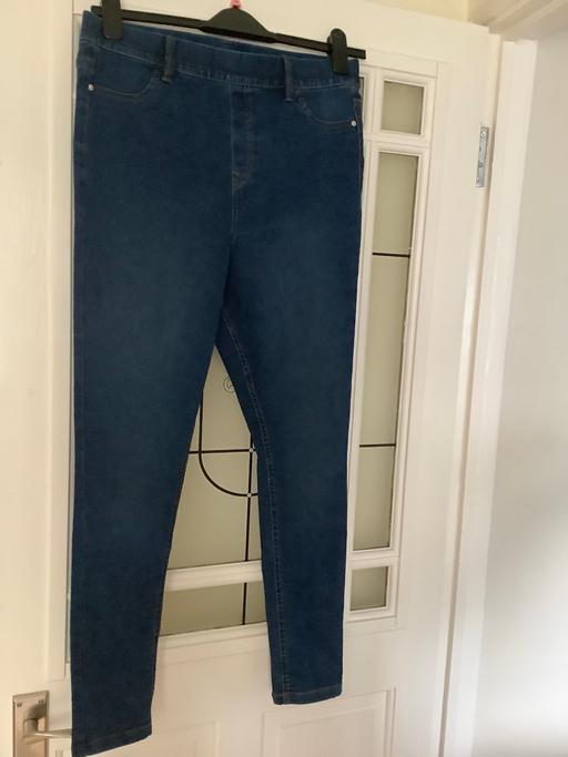 Buy & Sell Langley Eastbourne - Photos for New pull up jeans
