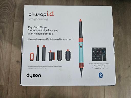 Buy & Sell West Midlands Walsall - Photos for new sealed dyson airwrap i.d straight+wavy